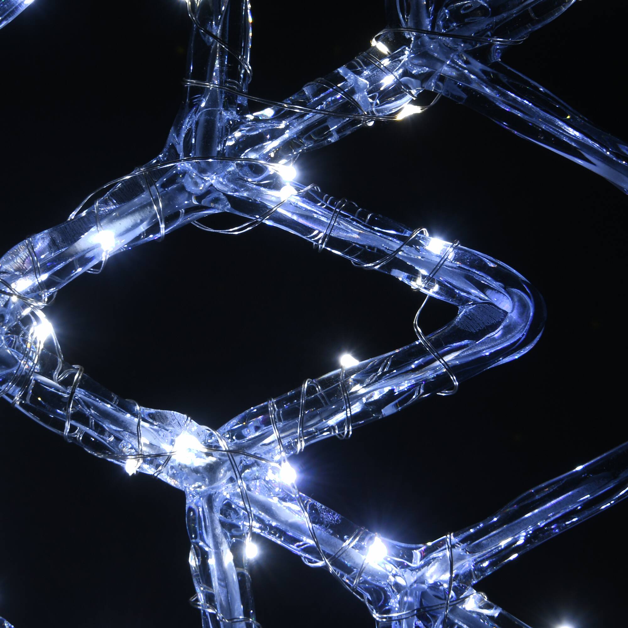 24" Ice Crystal Snowflake with Cool White LED Lights